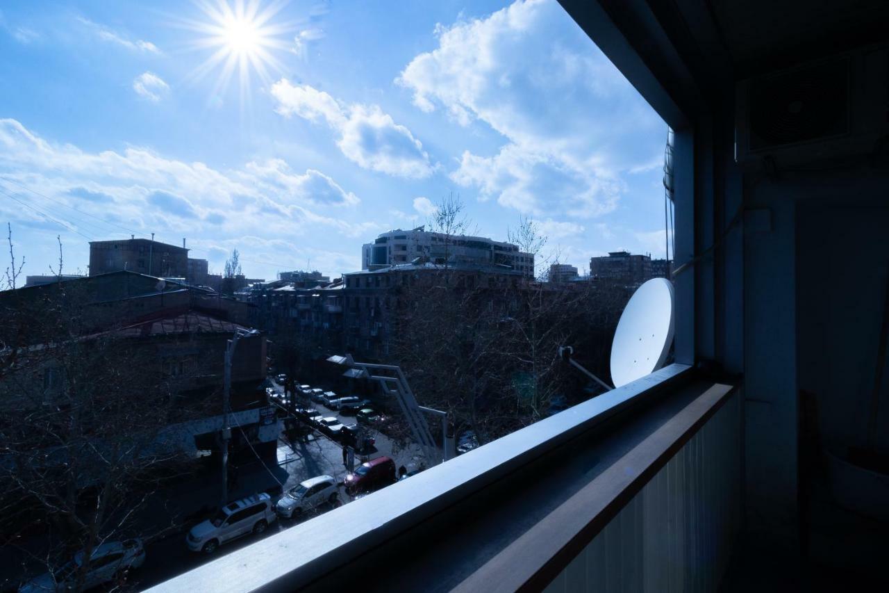 Stay Inn Apartments On 33 Sayat-Nova Avenue Ереван Екстериор снимка