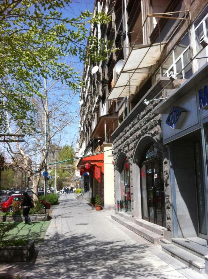Stay Inn Apartments On 33 Sayat-Nova Avenue Ереван Екстериор снимка
